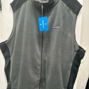 Columbia Charcoal and Black Fleece Vest